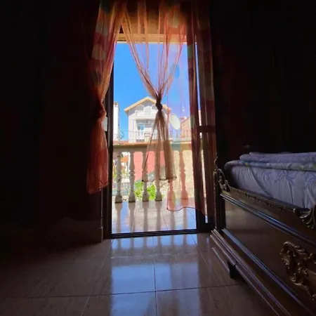 ゲストハウス Gather *