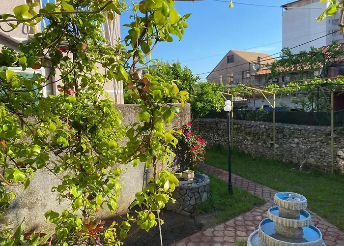 Guest house Gather Shkoder